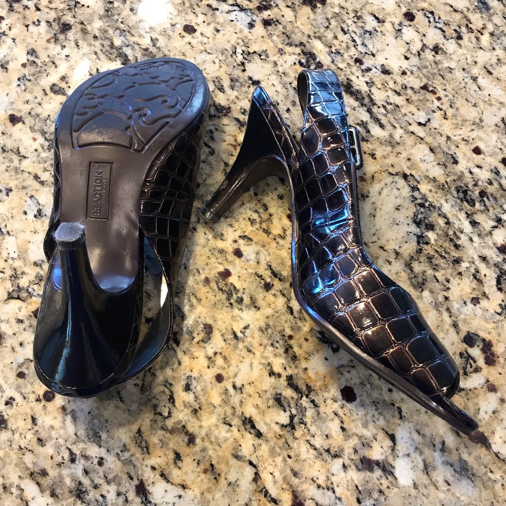 Kenneth Cole heels - Picture 3 of 5